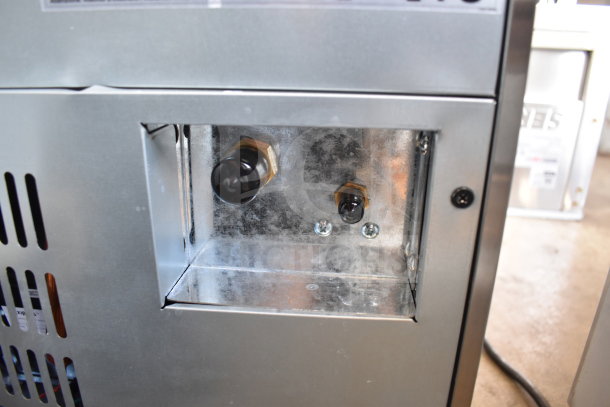 BRAND NEW KoolMore KM-BIM57-PR ice maker, 15 in., scratch and dent, 57 lbs/24hr capacity, 115V, panel ready.