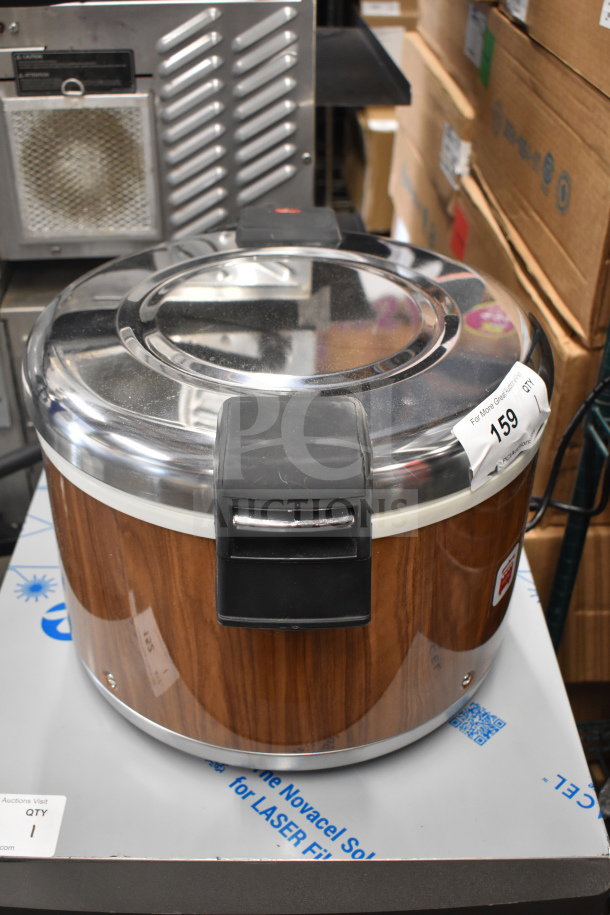 BRAND NEW SCRATCH AND DENT! 2025 RiceMaster Town 56916W, 72 cup commercial rice warmer, woodgrain finish, 120V, 1 phase.