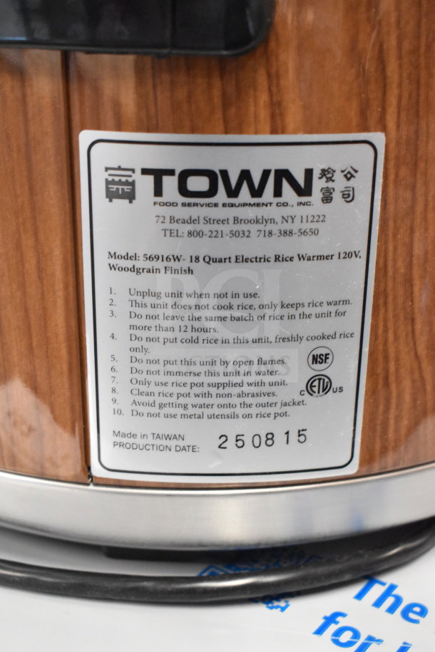 BRAND NEW SCRATCH AND DENT RiceMaster Town 56916W 72 Cup Commercial Rice Warmer, woodgrain finish, 120V, 1 Phase.