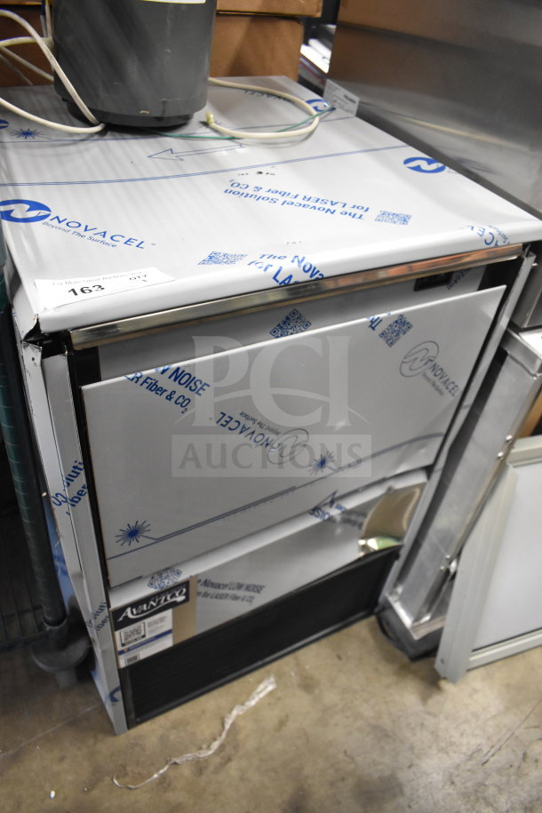 Avantco 194EUCF130A undercounter ice machine, new with scratch and dent, 134 lb capacity, 115 volts, 44 lb bin included.