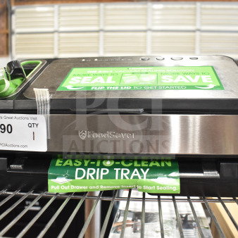 BRAND NEW SCRATCH AND DENT! FoodSaver V4840 Food Saver. 120 Volts, 1 Phase.