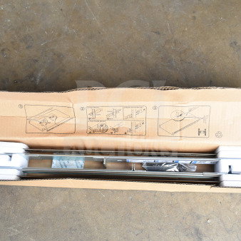 DP/N 053D7M brackets in box, includes mounting instructions and protective packaging, appears new and unused.