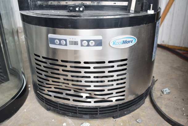 KoolMore CDUR-3C 19 in. circular refrigerated bakery display case. Visible control panel. See picture for damage. 110-120V, 1 phase.