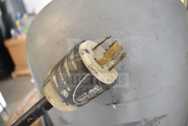 Hobart H-600 60 Quart Dough Mixer power plug detail, showing wear. Model H-600, 230V, 1 Phase.