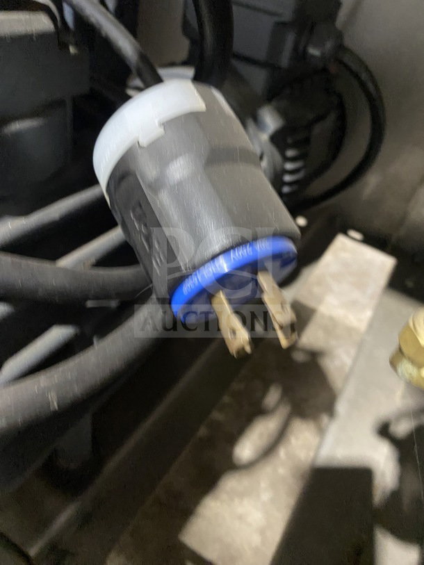 Promax vacuum tray sealer plug, showcasing a two-prong electrical connection. Perfect condition, ready for usage.