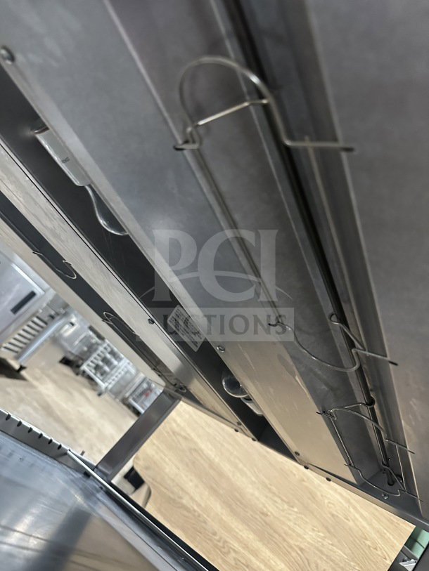 Hatco GRSDS30D 30" Commercial Stainless Steel Electric Display Warmer, slanted double shelf, model GRSDS-30D.