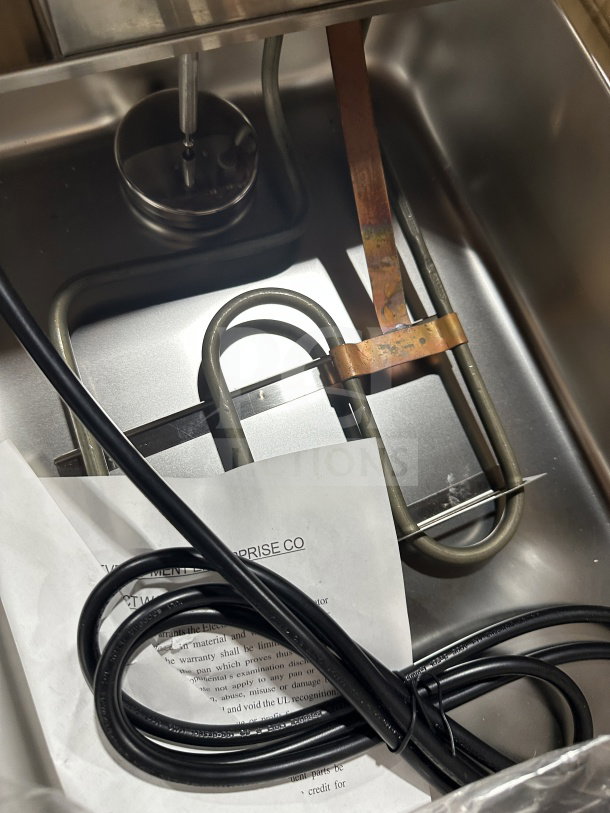 Continental Refrigeration electric evaporator pan F412502, stainless steel, new in box, 120V, includes power cord and instructions.