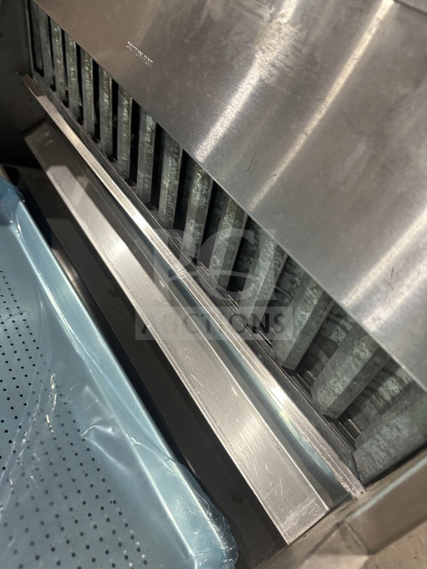 Carter Hoffmann Crisp N' Hold CNH28 fry warming station, stainless steel, electric, countertop, 208V, durable condition.
