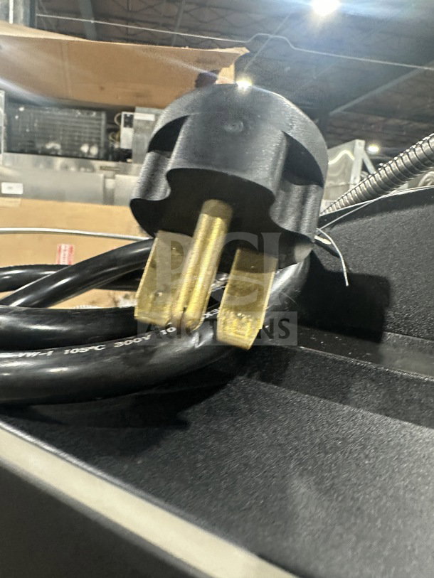 Electrolux infrared flat press plug, model HSPP2RPRS, 208V, 1 phase, for commercial use.