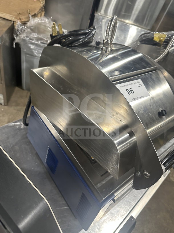 Electrolux HSPPA1 2016 commercial stainless steel panini press, electric, countertop model on legs, excellent condition.
