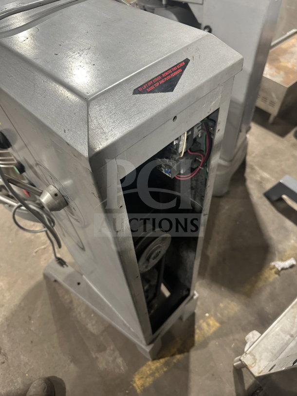 Univex SRM30+ 30 Qt planetary mixer with splash guard, stainless steel bowl, and dough hook. SN: M14010069. 115V, 1 Phase. On legs.