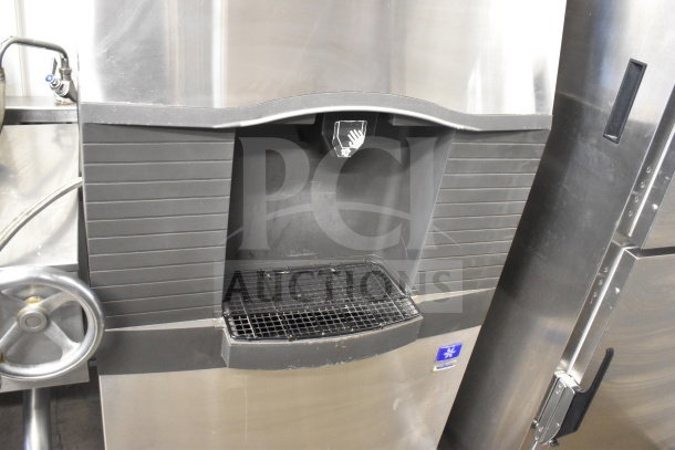 Manitowoc SD0452A ice head on SPA310 dispenser, stainless steel, 115V, 1 phase, commercial use, hotel ice dispenser.