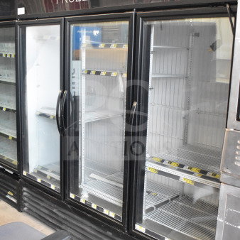 2017 True GDM-72F-HC 3-door commercial freezer. Black frame, glass doors, labeled "Frozen Treats." Tested and working.