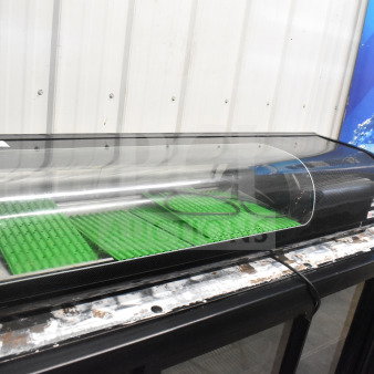 Emperor's Select CSD-53 refrigerated sushi case, model 478csd53hc, 115V, clear front, green interior mats, good condition.