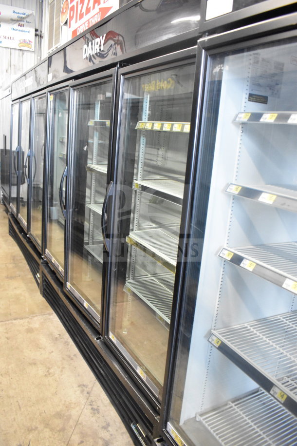 2017 True GDM-72-HC commercial 3-door reach-in cooler merchandiser, 115 volts, tested, working, model GDM-72-HC.