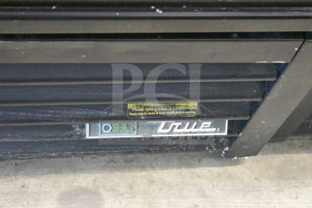 2019 True GDM-72-HC cooler vent with "True" logo and labels. Tested and working. 115V, 1 Phase.