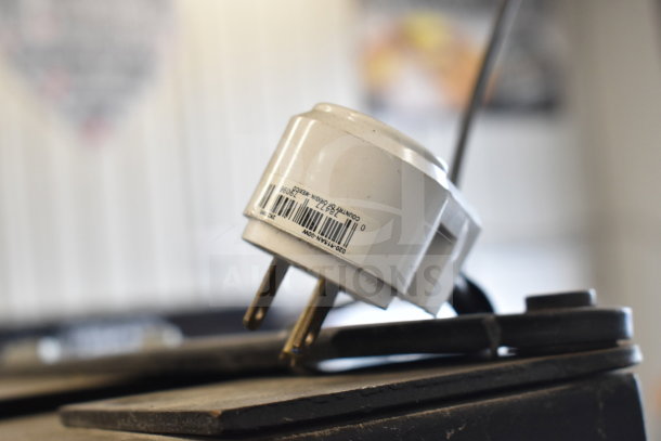 Seaga Commercial Floor Style Vending Machine plug with barcode label, indicating country of origin: India.