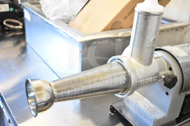 BRAND NEW Tre Spade BIG-80 Electric Tomato Mill, Model F07600/CSA. Visible markings. Features 120V, 1 Phase electric motor.