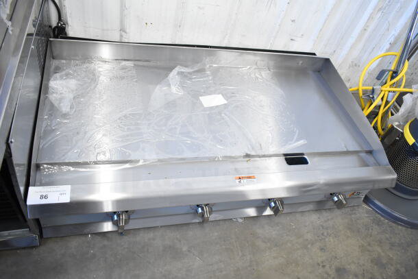 BRAND NEW 2025 CPG GT-CPG-48-NL 48" gas griddle, flame failure protection, thermostatic controls, 120,000 BTU, minor scratches.