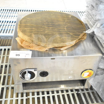 Carnival King 382GCM16NG 16" Natural Gas Crepe Maker, scratch and dent, 24,000 BTU, steel construction.