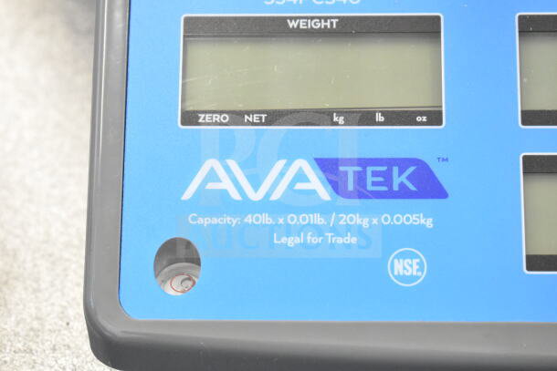 BRAND NEW AvaTek 334PCS40 digital scale, 40 lb. capacity, NSF certified, scratch and dent condition, legible label.