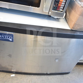 BRAND NEW Avantco 194MCH430A Half Cube Ice Machine, 400 lb. capacity, 115V, 1 Phase. Visible scratches and dents.