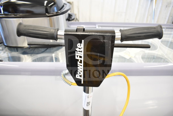 BRAND NEW Lavex Powr-Flite C171HD 17" Rotary Floor Machine, 175 RPM, 115 Volts, scratch and dent condition.