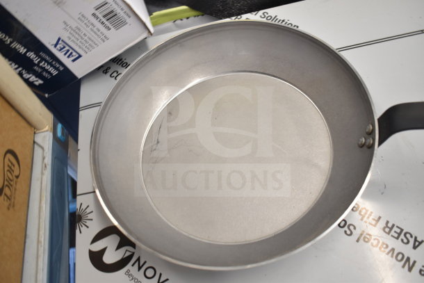 Vigor SS1 Series 9 1/2" stainless steel fry pan with aluminum-clad bottom, brand new, slight scratch visible.