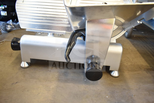 Avantco 177SL312 commercial meat slicer, 12" blade, with sharpening feature. New scratch and dent condition, 110-120V.