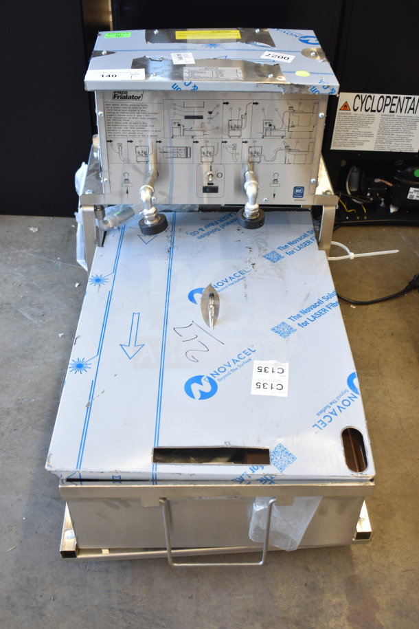 Brand new 2026 Pitco Frialator P18 75 lb. portable fryer oil filter machine, 120V, 1 Phase, scratch and dent.