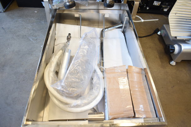 BRAND NEW 2026 Pitco Frialator P18 75 lb. portable fryer oil filter machine, scratch and dent, 120 volts, 1 phase.
