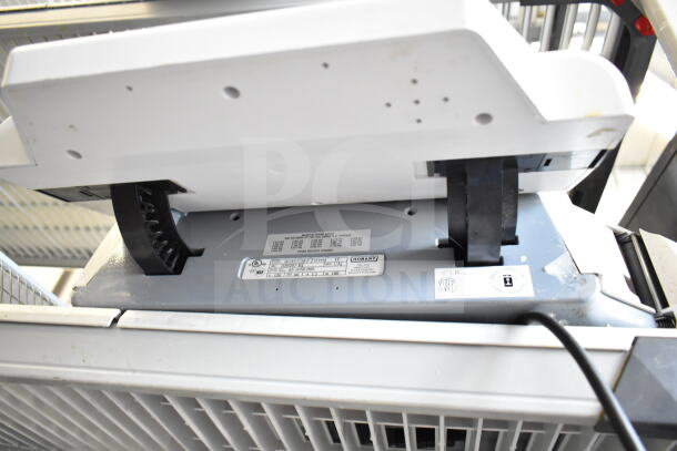 Hobart Quantum-P-1T commercial food portioning scale, model Quantum-1-1T, tested working, no power cord, 120V, 1 phase.