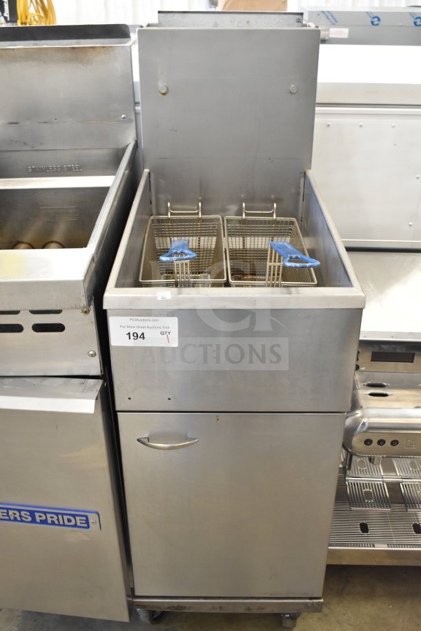 2019 Pitco Frialator natural gas deep fat fryer, 107,000 BTU, on commercial casters. Includes dual fry baskets, stainless steel exterior.