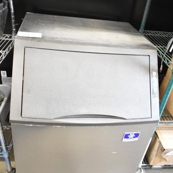 2022 Manitowoc UYF0140A-161B undercounter ice machine, 115V, 1 phase, stainless steel, commercial use, good condition.