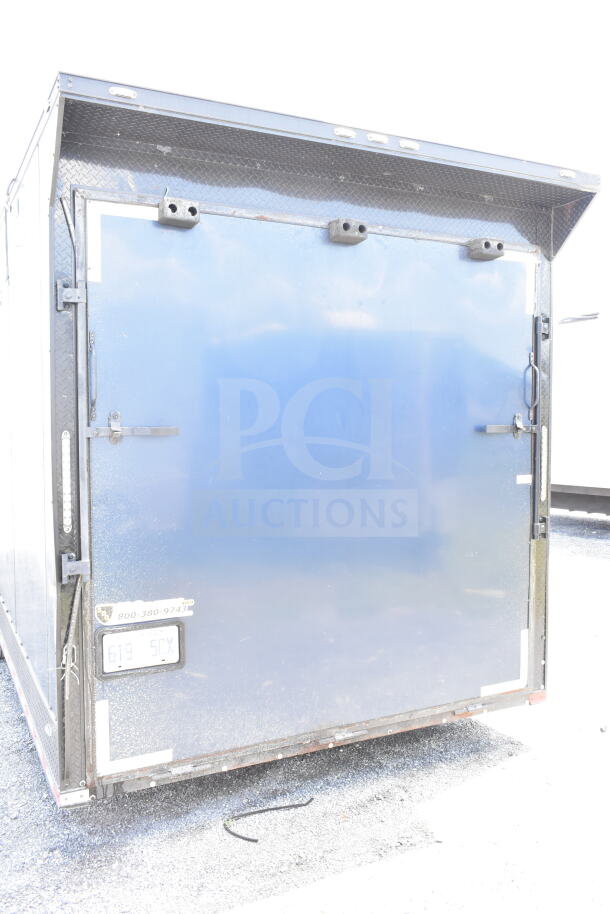 2020 Southern Dimensions 8.5x28 food trailer, cold beverage-ready, VIN 4S9S1EK20LW364346. Robust condition visible.