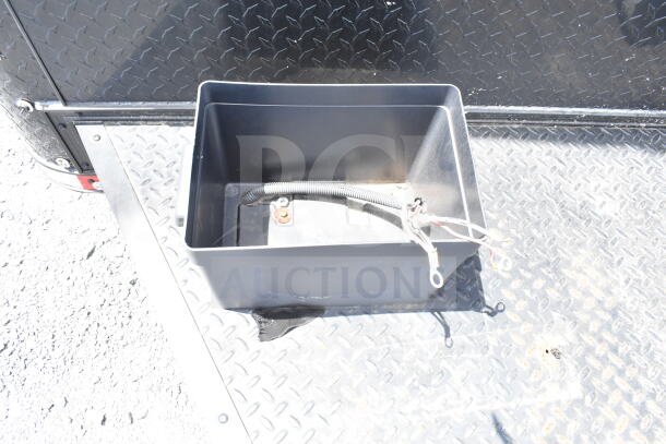 2020 Southern Dimensions 8.5x28 beverage/food trailer, empty battery compartment shown, minor wear, VIN 4S9S1EK20LW364346.