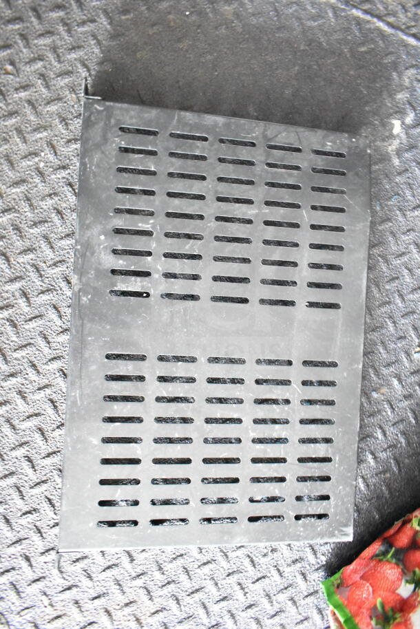 2020 Southern Dimensions 8.5x28 beverage/food trailer interior, metal vent panel on gray textured floor mat, VIN 4S9S1EK20LW364346.