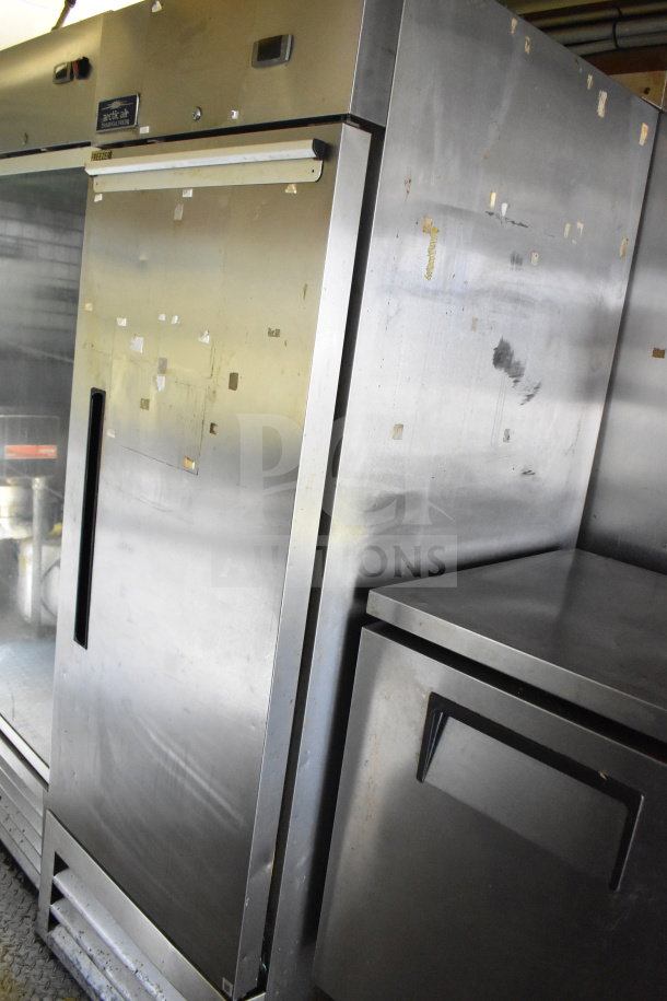 2020 Diamond Cargo food trailer, features grease hood, fryer, Arctic Air refrigeration, VIN 53NBE2427L1083687.