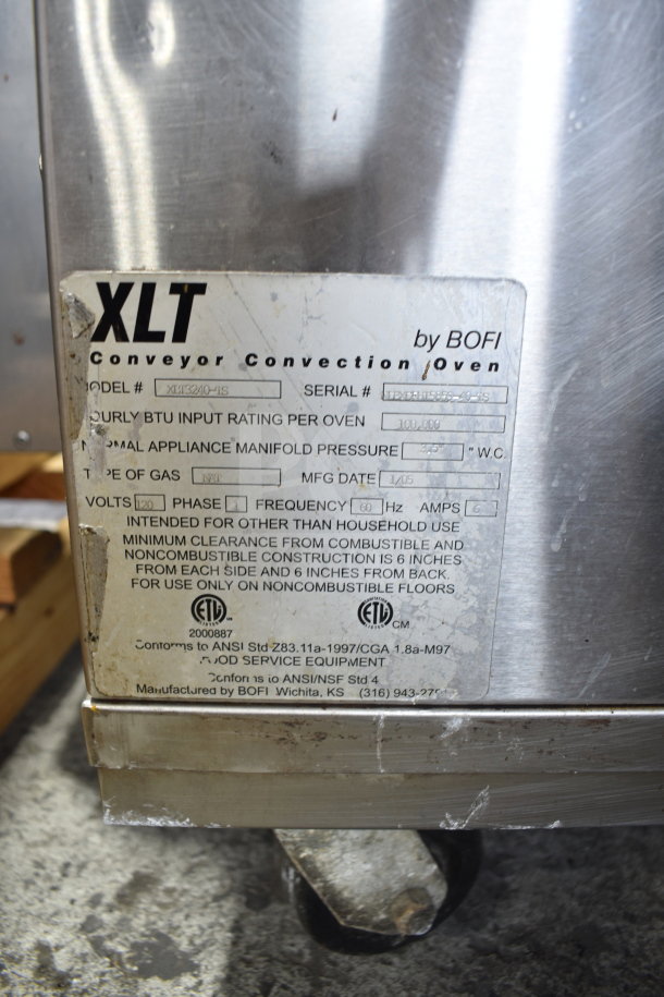 XLT XLT3240-TS commercial conveyor pizza oven label, showing 100,000 BTU rating, natural gas, and manufacturing details.