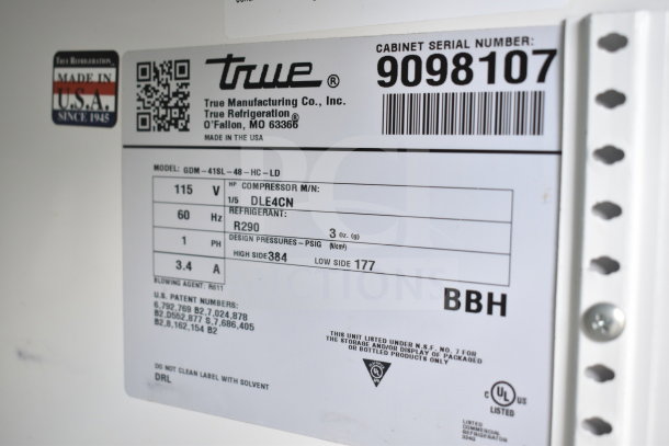 2017 True GDM-41SL-48-HC-LD, 115V, 1 phase commercial 2-door cooler. Label details model, voltage, refrigerant. Made in USA.