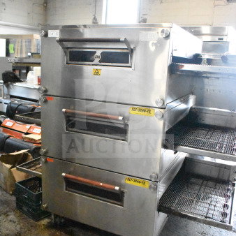 3 XLT XLT3240-TS Commercial Natural Gas Powered Conveyor Pizza Oven on Commercial Casters. 100,000 BTU. 3 Times Your Bid!