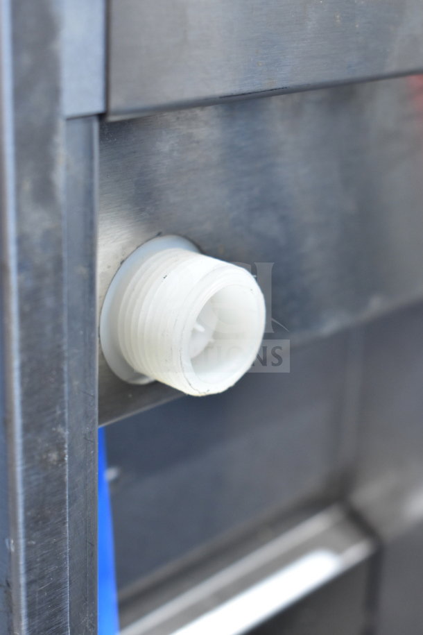 Moffat Turbofan EHT10 plug and stainless steel surface detail, showcasing commercial-grade construction.