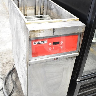 Vulcan 1ERD50 commercial electric deep fryer, 480V, 3-phase. Display panel, stainless steel, used condition.