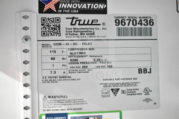 2019 True GDM-49-HC Commercial Cooler label showing specifications: 115V, 60Hz, R290 refrigerant, serial 9670436.