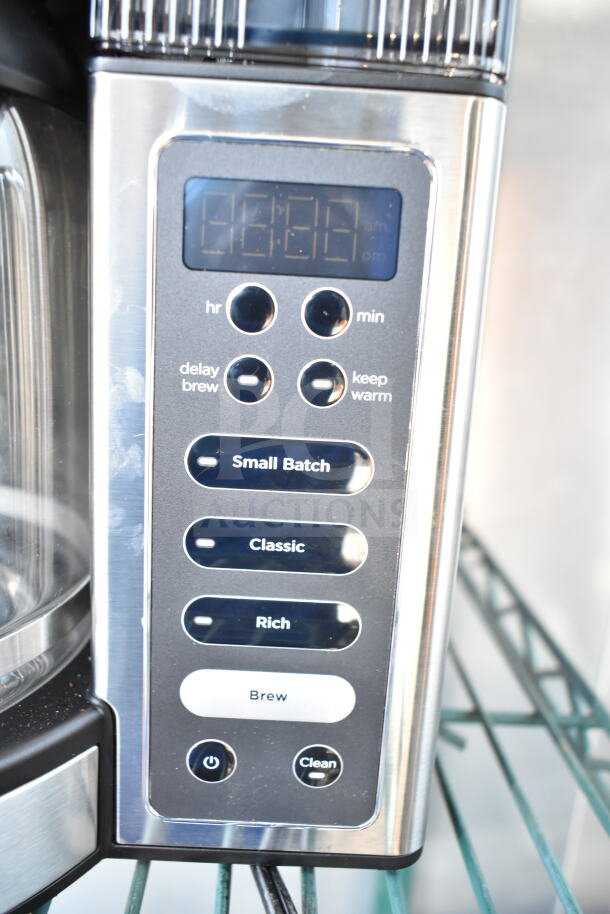 Ninja CE451 Coffee Machine, stainless steel, LED display, mode buttons, clean condition, 120V, 1 phase.