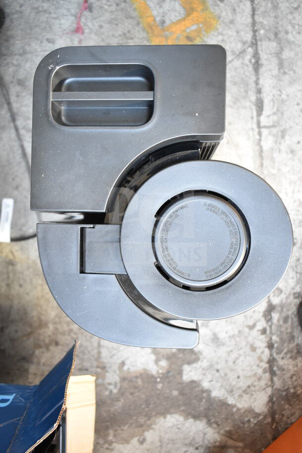Ninja CE451 Countertop Coffee Machine, 120V, in good condition, top view showing water reservoir and lid markings.