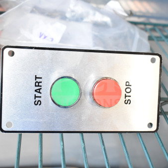 Switch Kit for H-600/L-800 with green "Start" and red "Stop" buttons on silver panel, in excellent condition.