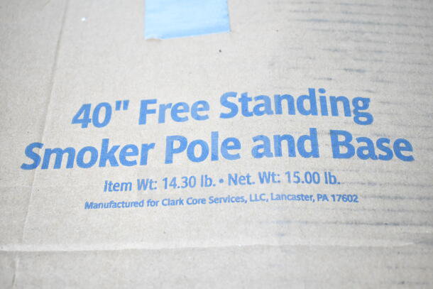 BRAND NEW SCRATCH AND DENT! Lavex 475SP40BK, 40" smoker pole, free-standing, 14.3 lb, base included.