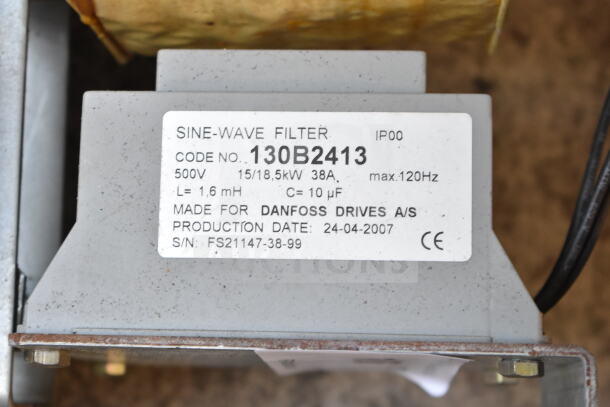 Danfoss 130B2413 Sine Wave Filter, 500V, 15/18.5kW, 38A, tagged IP00, L=1.6mH, C=10µF, made in 2007, CE marked.