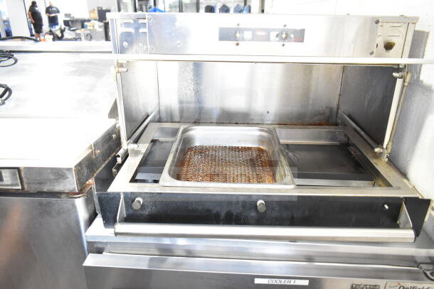 Hatco Commercial Countertop Heated Display Merchandiser, 120 Volts, 1 Phase, stainless steel, used condition, interior view.